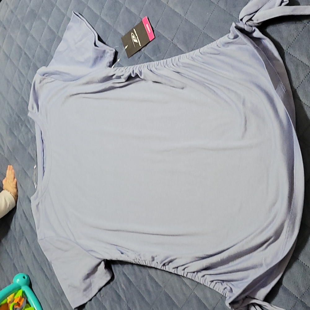Super soft and stretching t-shirt